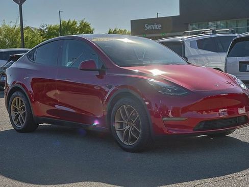 Used 2024 Tesla Model Y Long Range image 6