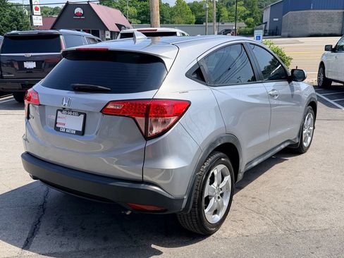 Used 2017 Honda HR-V LX image 6