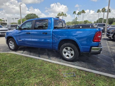 Used 2025 RAM 1500 Big Horn AWD/4WD image 4