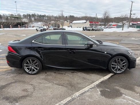 Used 2018 Lexus IS 300 F Sport image 4