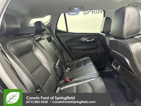 Used 2024 GMC Terrain SLT image 12