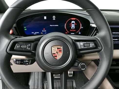 New 2025 Porsche Macan 4S Electric image 10