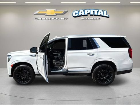 Used 2023 GMC Yukon Denali w/ Max Trailering Package AWD/4WD image 3