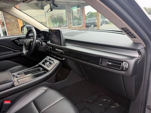 Used 2022 Lincoln Aviator 2WD image 27