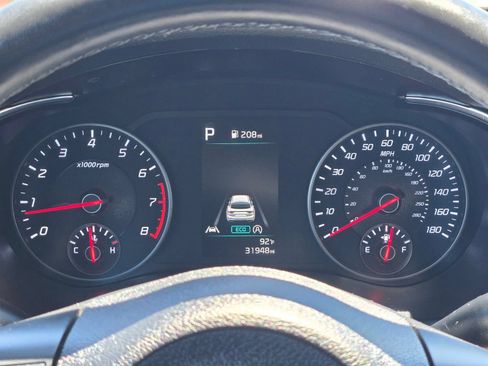 Used 2022 Kia Stinger GT-Line RWD image 33