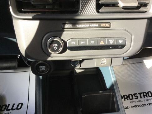 New 2025 Ford Maverick XLT w/ XLT Luxury Package image 12