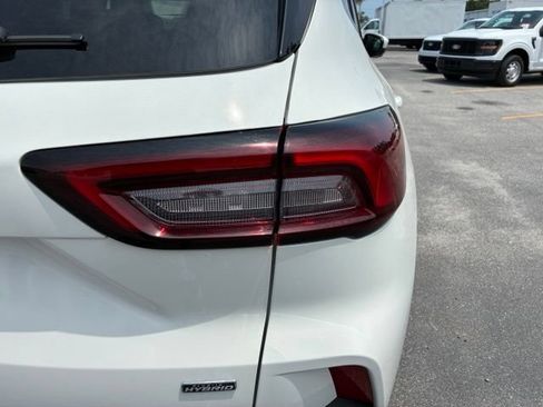 Used 2025 Ford Escape SE w/ PHEV Premium Package FWD image 14