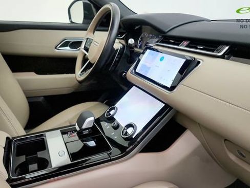 Used 2022 Land Rover Range Rover Velar R-Dynamic S AWD/4WD image 37