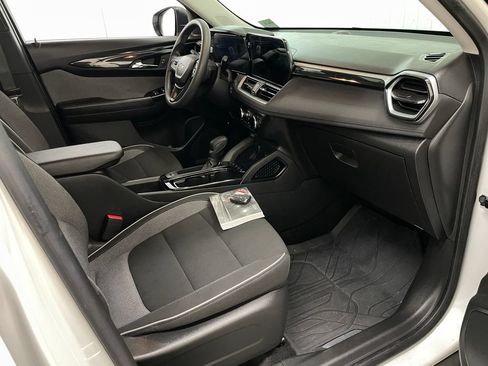 Used 2024 Chevrolet TrailBlazer LS w/ LS Convenience Package FWD image 36