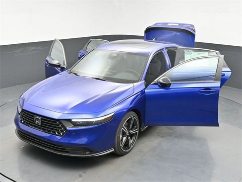 Used 2025 Honda Accord Sport image 48