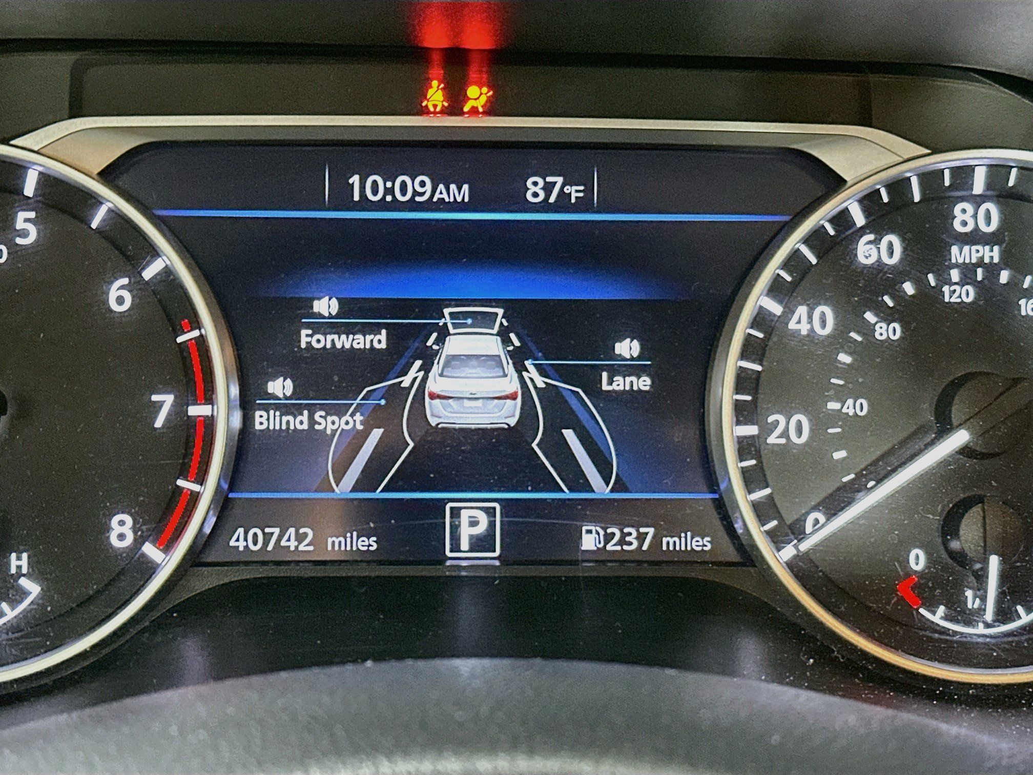 Used 2025 Nissan Sentra SR FWD image 19