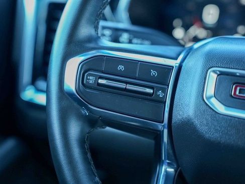 Used 2024 GMC Canyon Elevation image 29