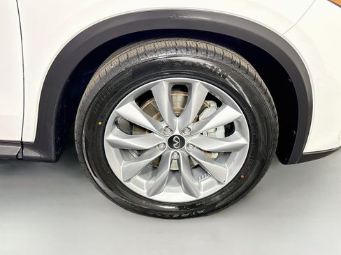 Used 2021 INFINITI QX50 Luxe FWD image 32