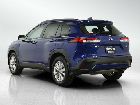 Used 2024 Toyota Corolla Cross LE w/ Moonroof Package AWD/4WD image 3