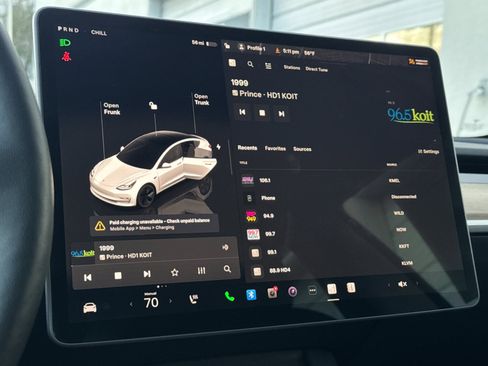 Used 2022 Tesla Model 3 image 17