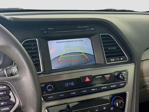 Used 2017 Hyundai Sonata SE FWD image 13