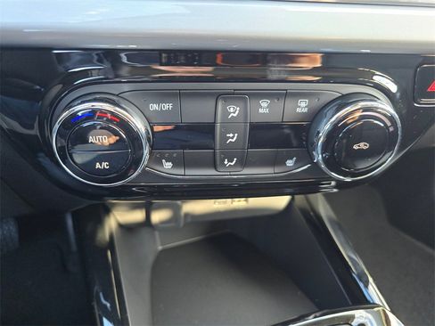 New 2026 Chevrolet Trax LT w/ Driver Confidence Package image 27