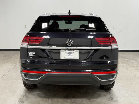 Used 2023 Volkswagen Atlas Cross Sport SE image 7