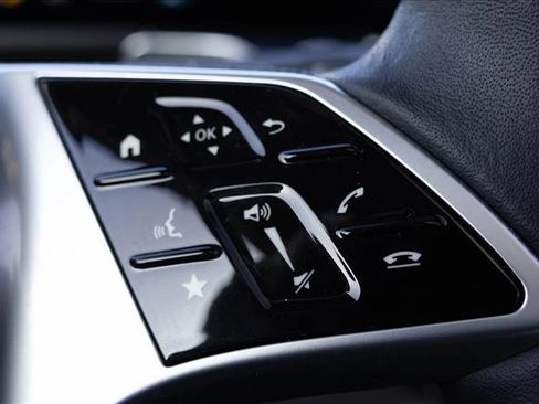 Certified 2026 Mercedes-Benz GLB 250 4MATIC image 16