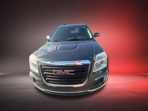Used 2017 GMC Terrain SLE w/ Convenience Package FWD image 2