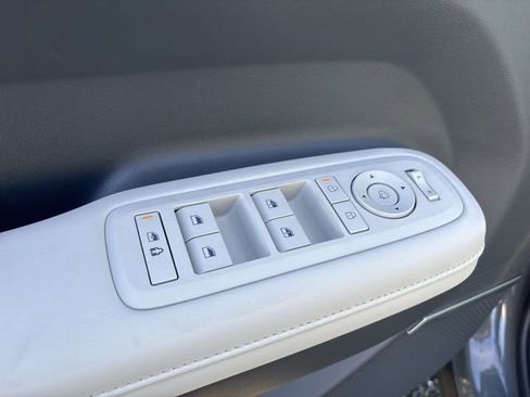 New 2026 Hyundai Santa Fe Limited image 17