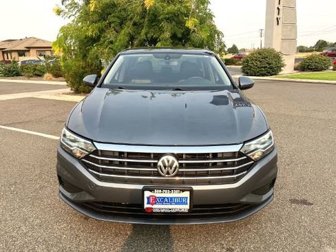 Used 2019 Volkswagen Jetta SE image 5
