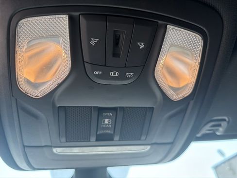 Used 2021 RAM 1500 Big Horn AWD/4WD image 17