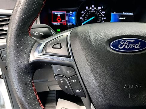 Certified 2023 Ford Edge ST-Line AWD/4WD image 24