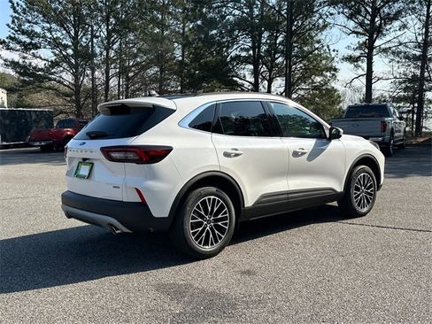 New 2025 Ford Escape SE image 7