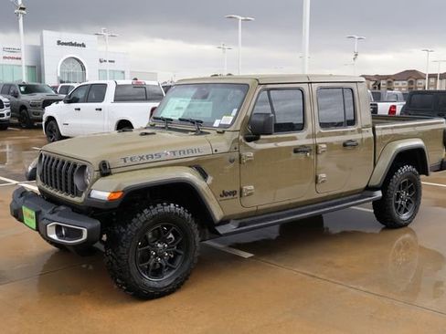 New 2026 Jeep Gladiator Sport AWD/4WD image 3