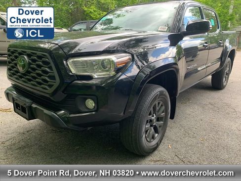 Used 2020 Toyota Tacoma SR5 AWD/4WD image 1