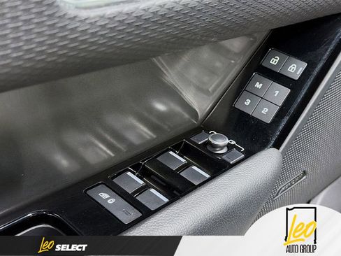 Used 2021 Land Rover Range Rover Velar S image 18