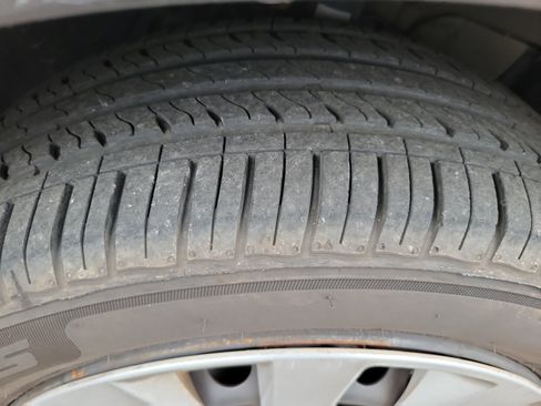 Used 2018 Nissan Sentra S image 25