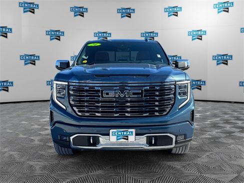 Used 2024 GMC Sierra 1500 Denali Ultimate image 8