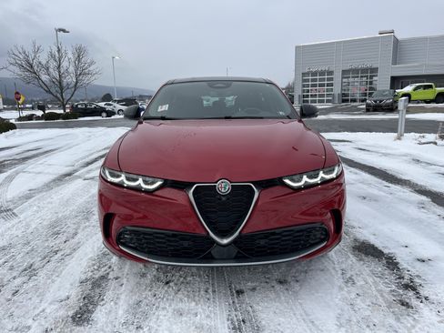 Used 2024 Alfa Romeo Tonale Ti image 10