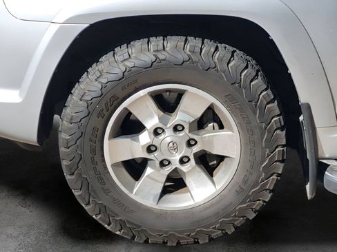 Used 2013 Toyota 4Runner SR5 RWD image 26