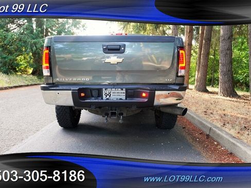 Used 2011 Chevrolet Silverado 2500 LTZ w/ LTZ Plus Package AWD/4WD image 10