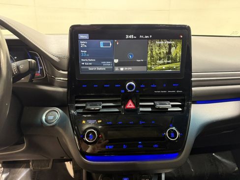 Used 2020 Hyundai Ioniq Limited image 20