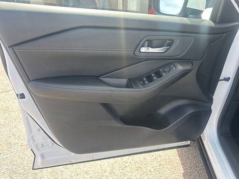 Certified 2024 Nissan Rogue SV w/ SV Premium Package image 12