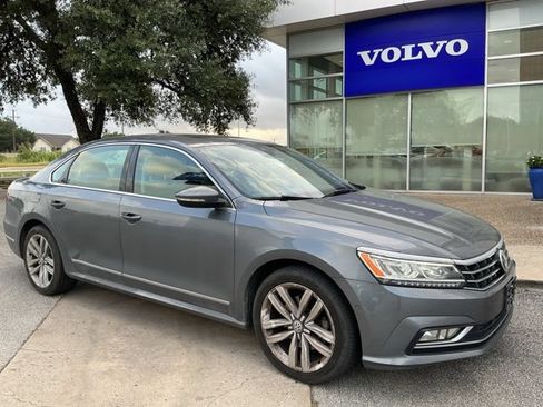 Used 2017 Volkswagen Passat 1.8T SEL Premium FWD image 1