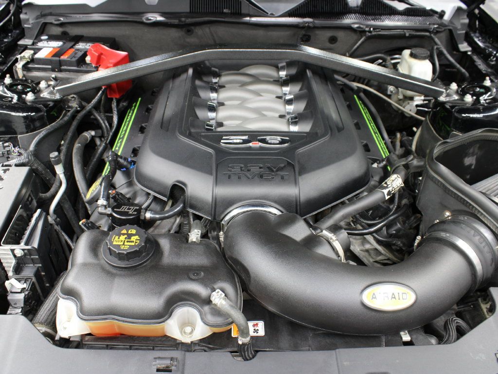 Used 2013 Ford Mustang GT Premium w/ Security Pkg RWD image 22