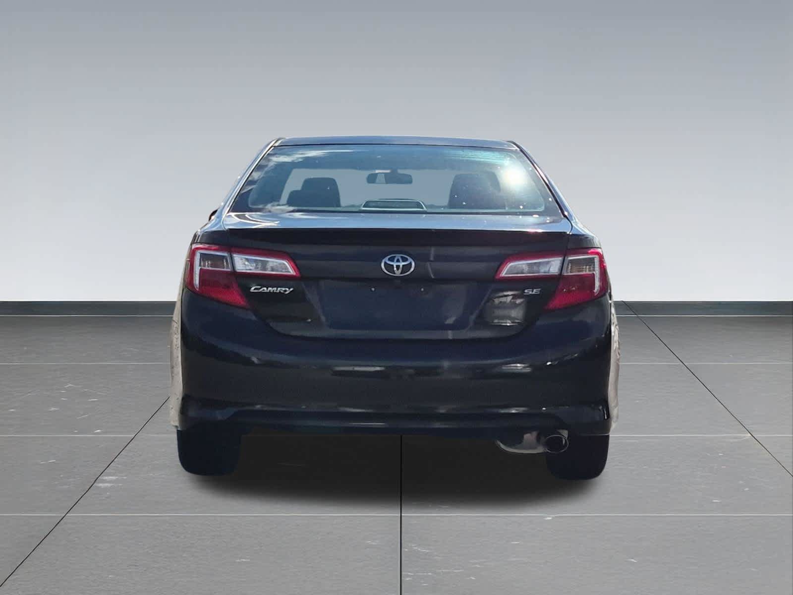 Used 2012 Toyota Camry SE FWD image 5