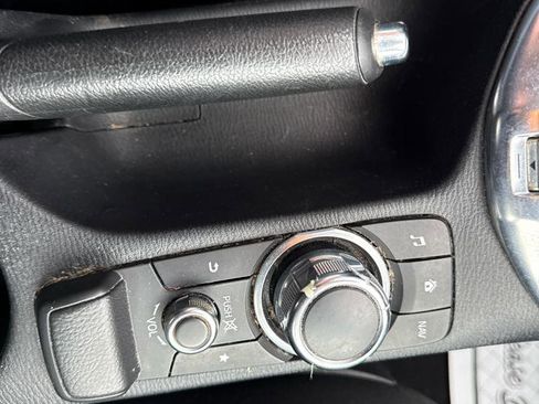 Used 2017 Toyota Yaris iA FWD image 17