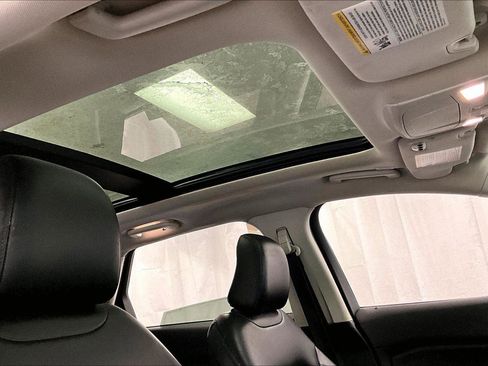 Certified 2022 Ford Edge SEL w/ Convenience Package image 21