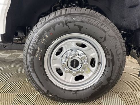 New 2026 Ford F250 XL w/ XL Chrome Package image 23