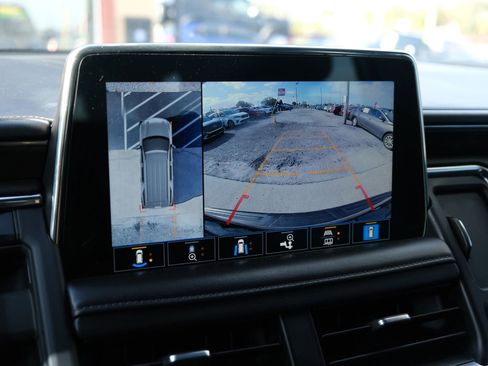 Used 2021 Chevrolet Tahoe Z71 w/ Z71 Signature Package image 36