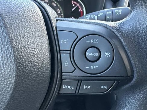 Certified 2024 Toyota RAV4 XLE image 25