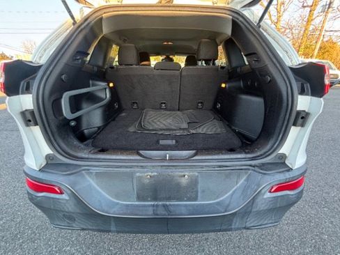 Used 2015 Jeep Cherokee Latitude image 13