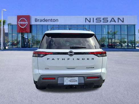 New 2026 Nissan Pathfinder Platinum FWD image 5