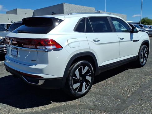 New 2026 Volkswagen Atlas Cross Sport SE image 7